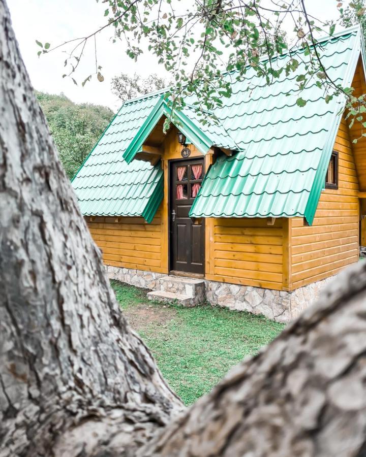 Готель Rafting Camp Tara 87 Hum Екстер'єр фото