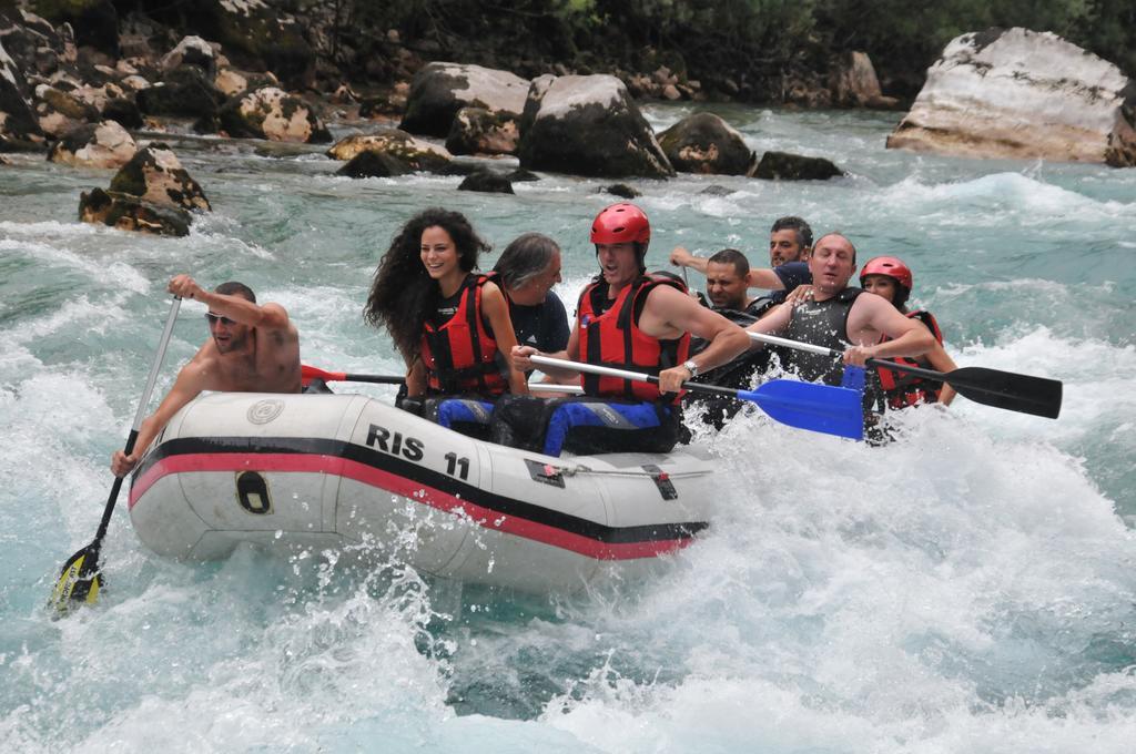Готель Rafting Camp Tara 87 Hum Екстер'єр фото