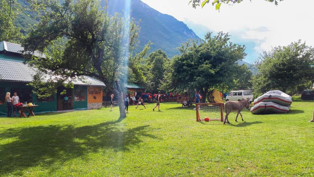 Готель Rafting Camp Tara 87 Hum Екстер'єр фото